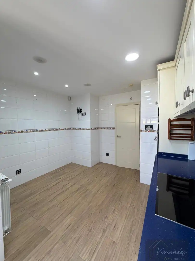 Penthouse with pool to rent in FRANCISCO TOMAS Y VALIENTE, imagen 8