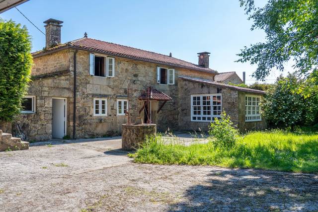 Casa-chalet en Venta en Lugar BRION ARRIBA, 10 en Brión