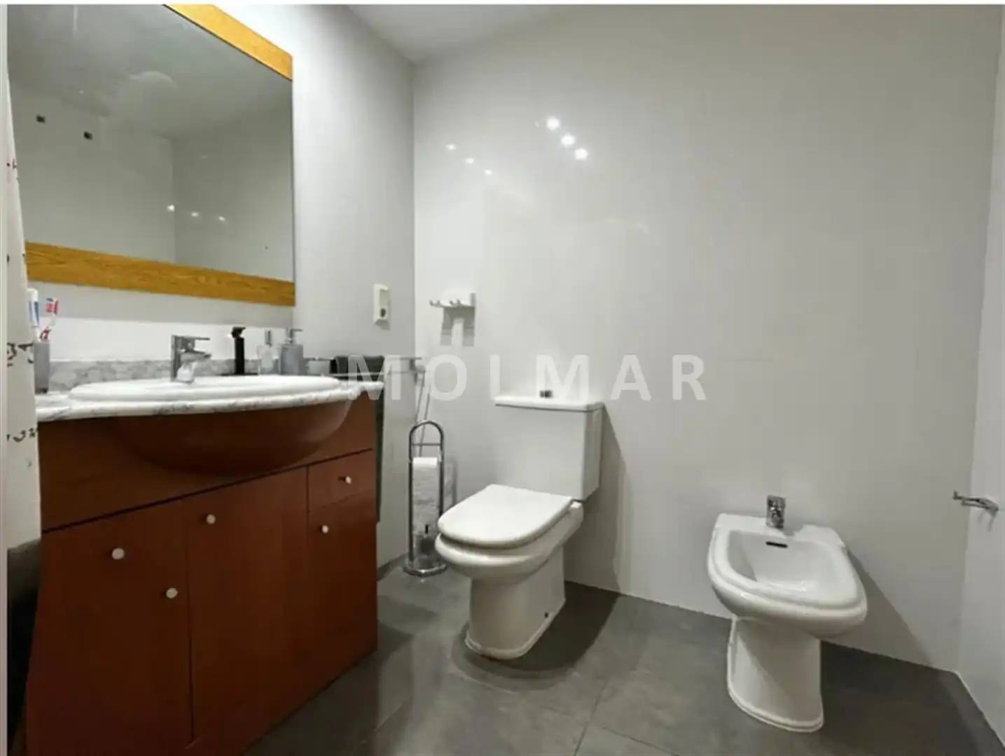 Baño de Piso en venta en Gandia con Amueblado