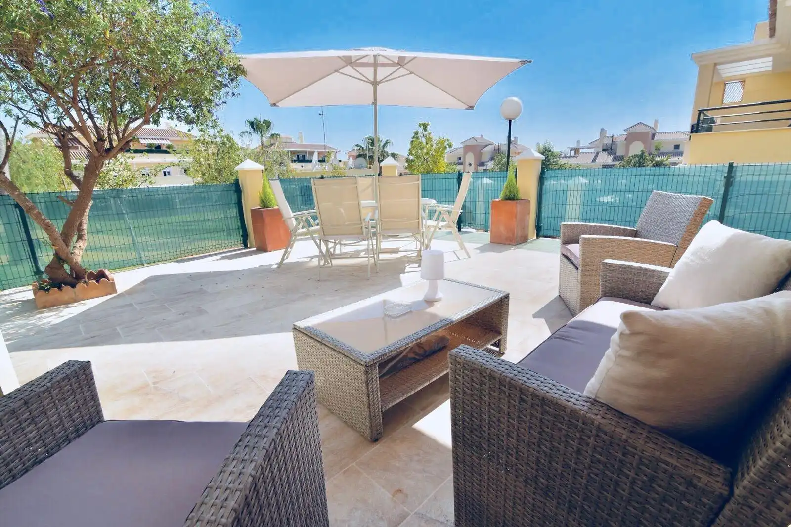 Terraza de Planta baja en venta en Vélez-Málaga con Aire acondicionado, Jardín privado y Terraza