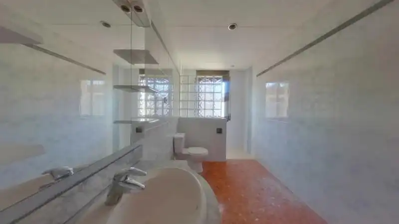 Bany de Casa o xalet en venda en Torrelles de Foix