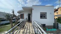 Exterior view of House or chalet for sale in Vilanova i la Geltrú  with Air Conditioner, Heating and Private garden