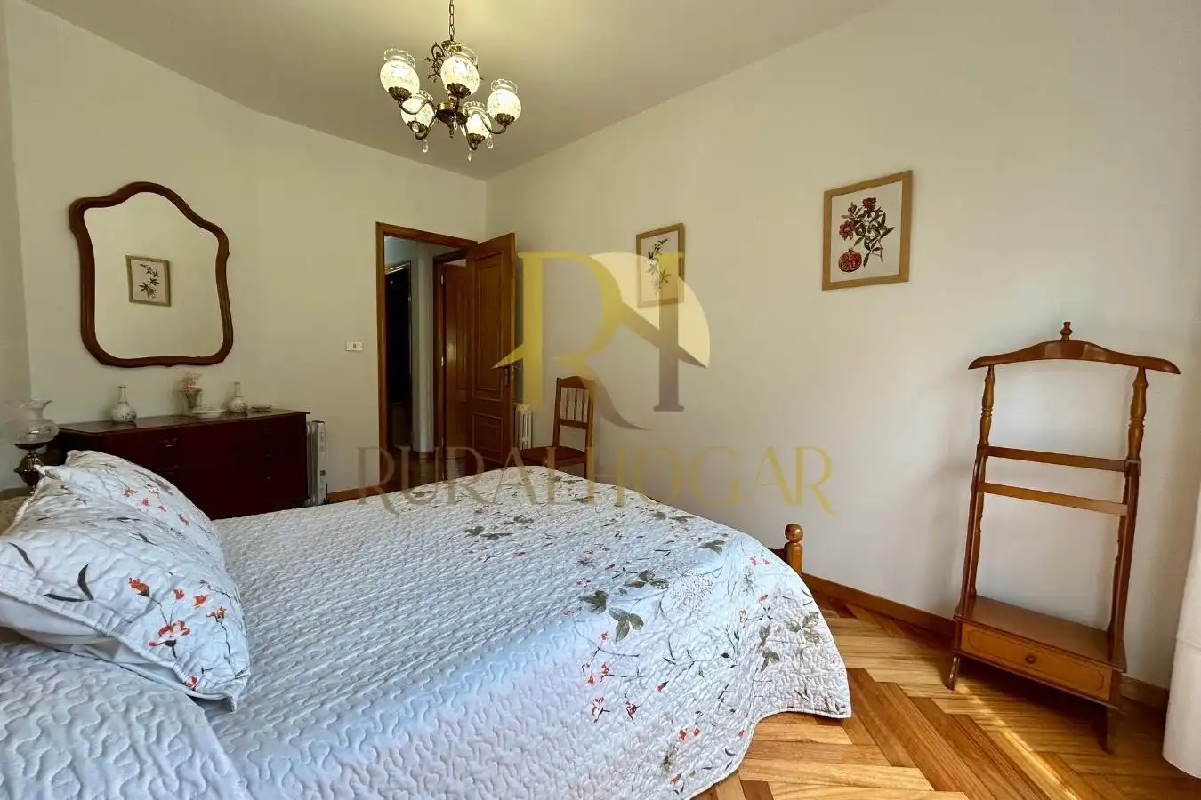 Habitación de Casa adosada en venta en Vilamartín de Valdeorras con Terraza