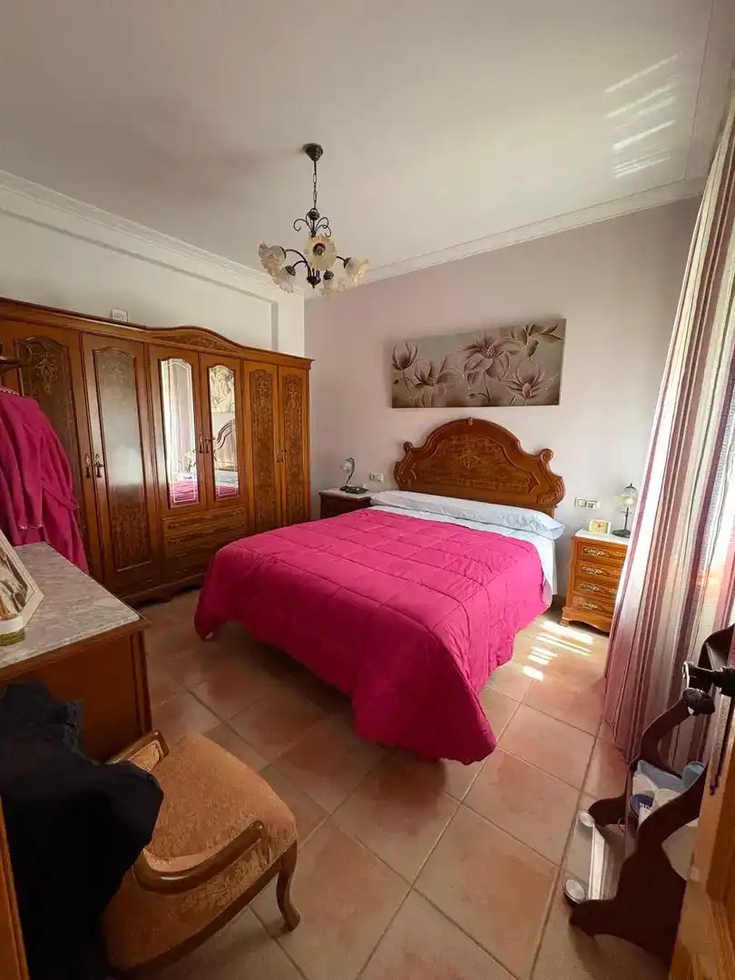 Dormitori de Casa adosada en venda en Jódar amb Aire condicionat i Balcó