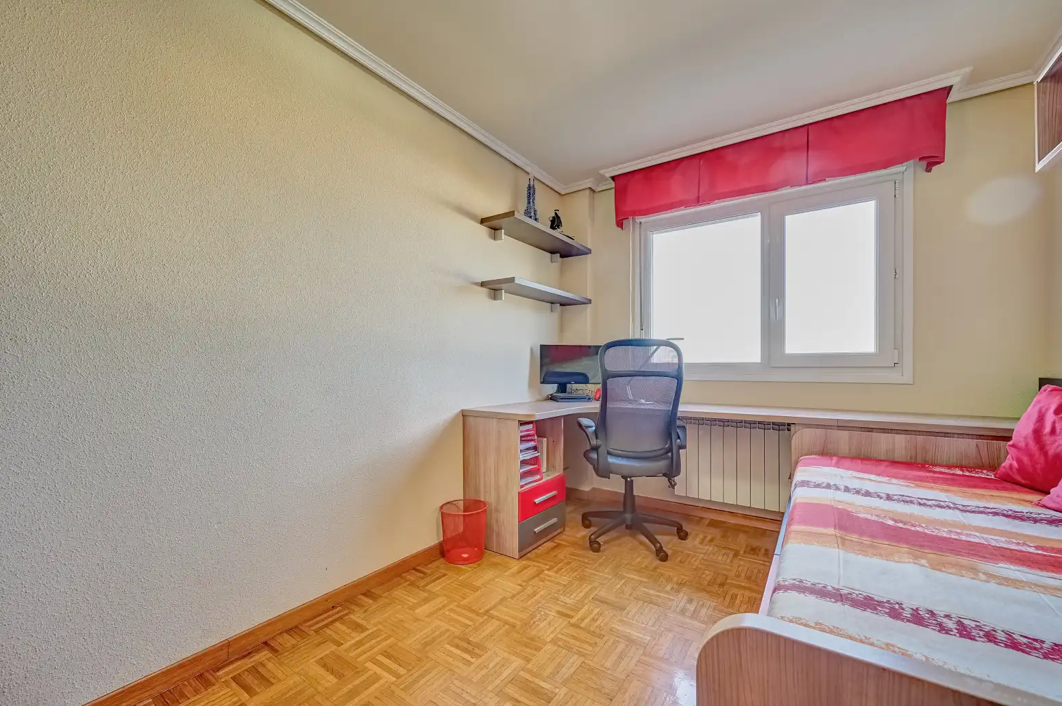 Habitación de Piso en venta en Ansoáin / Antsoain con Calefacción, Parquet y Trastero