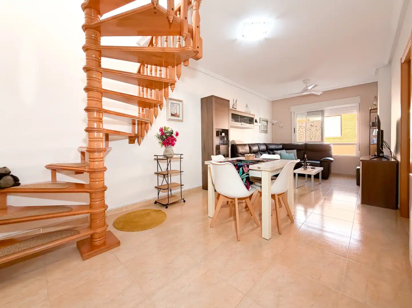 Living room of Attic for sale in Campello Playa