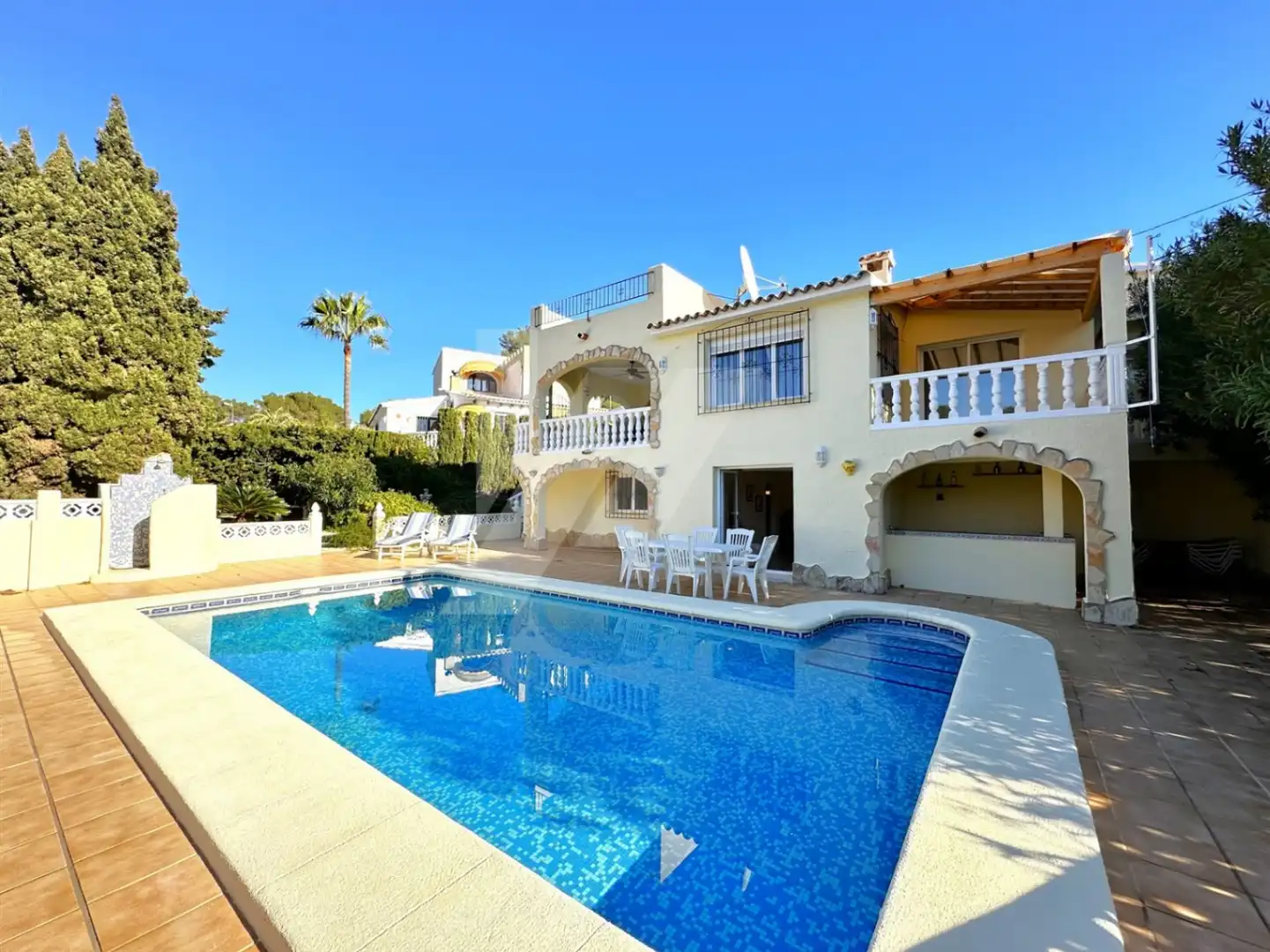 Piscina de Casa o xalet en venda en Cala Advocat - Baladrar  