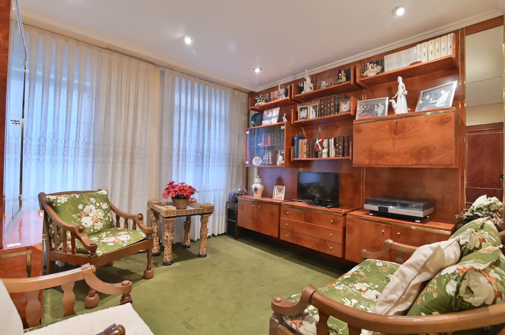 Sala de estar de Piso en venta en Bilbao  con Calefacción y Balcón