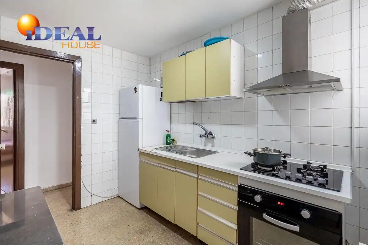 Flat with terrace for sale in Beiro, imagen 10