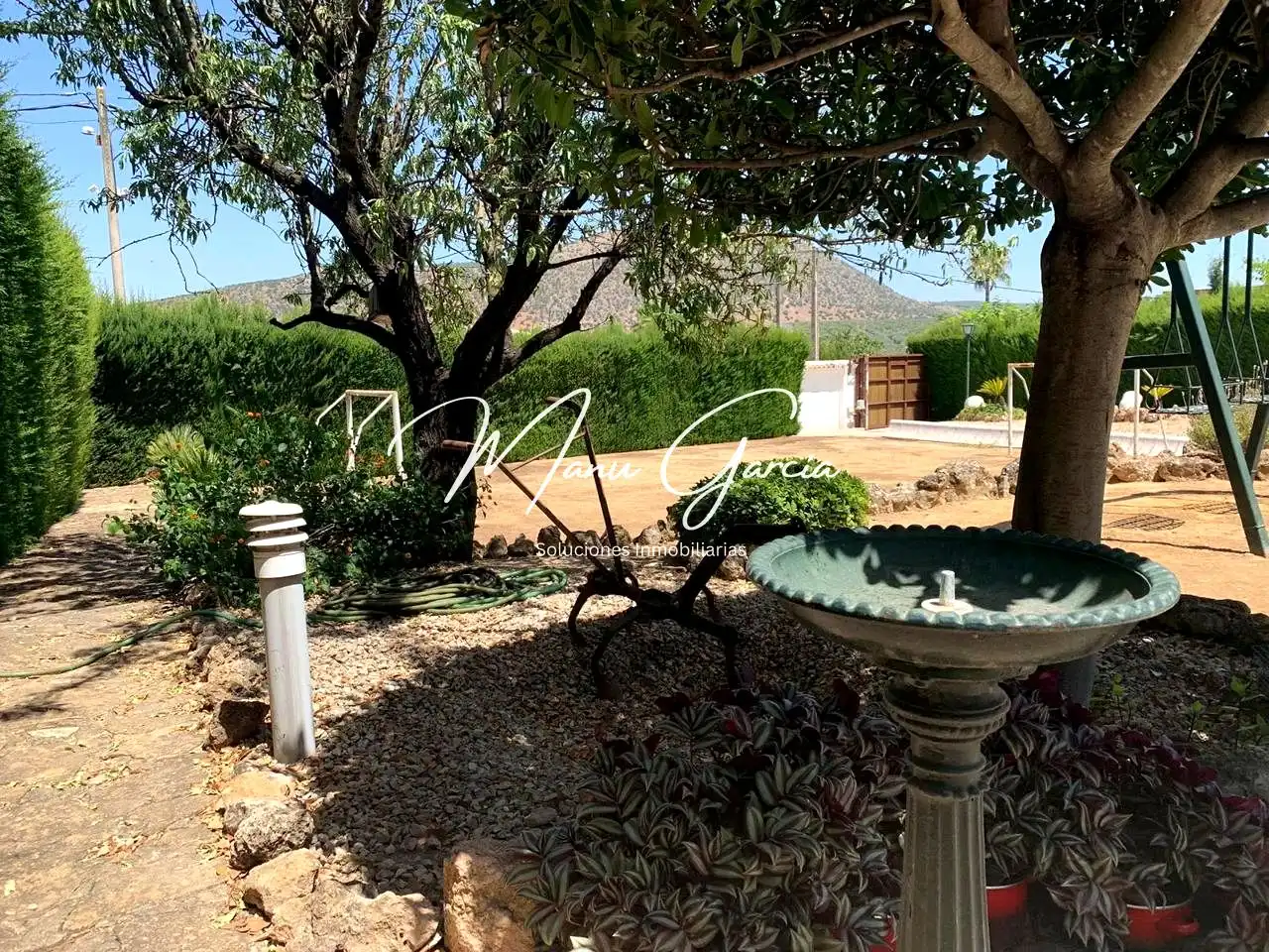 Garden of Houses for sale in Lucena