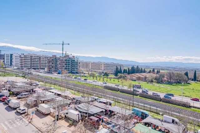 Piso en Venta en Angustias - Chana - Encina