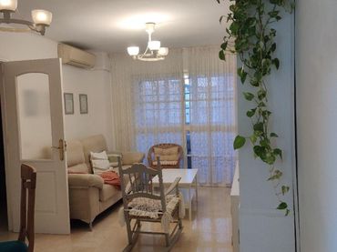 Flat with balcony to rent in Centro