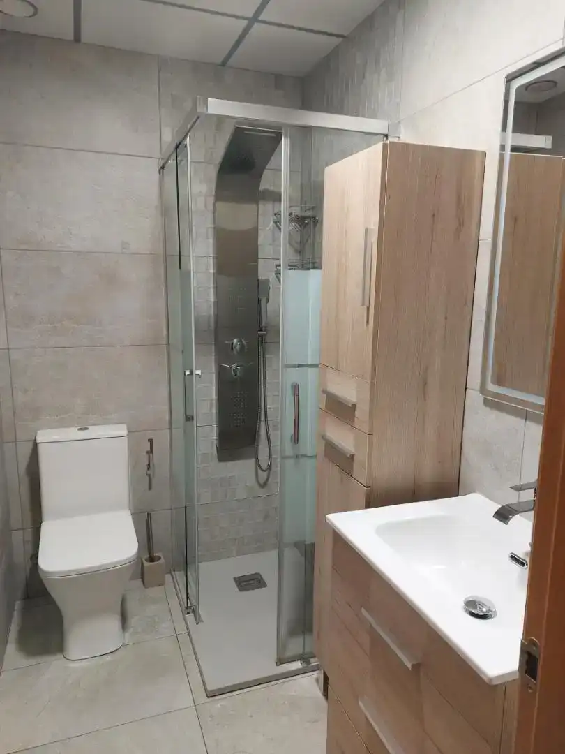 Bany de Pis en venda en La Canonja amb Aire condicionat i Balcó