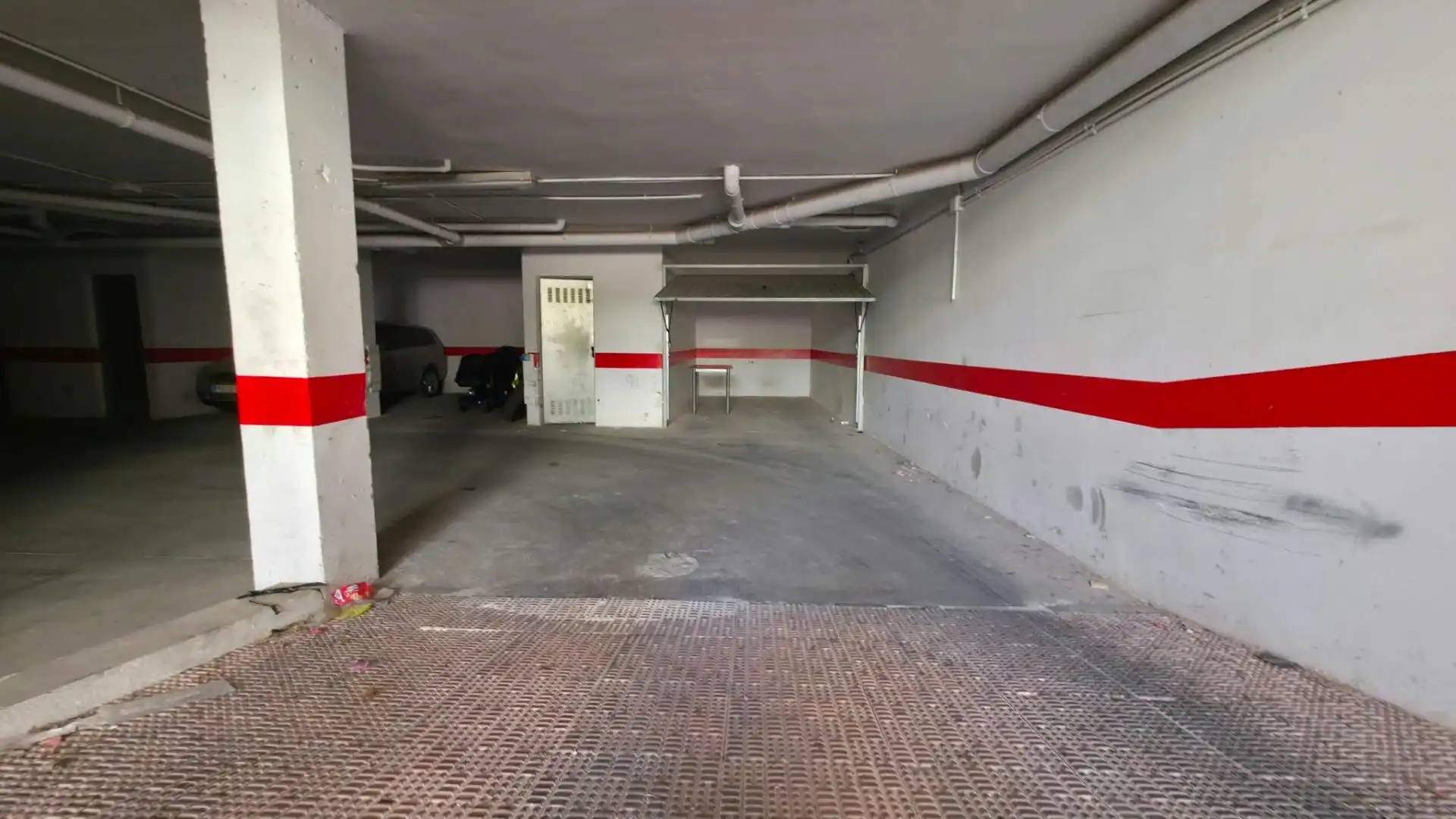 Parkplatz von Erdgeschoss zum Verkauf in Torrevieja mit Klimaanlage, Abstellraum und Schwimmbad