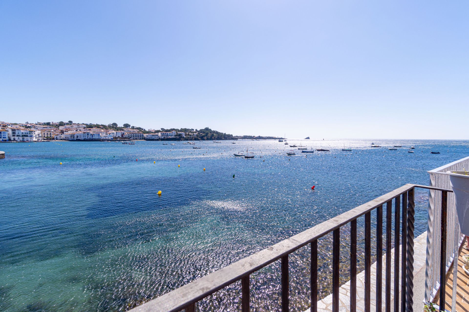 Exterior view of House or chalet for sale in Cadaqués  with Furnished