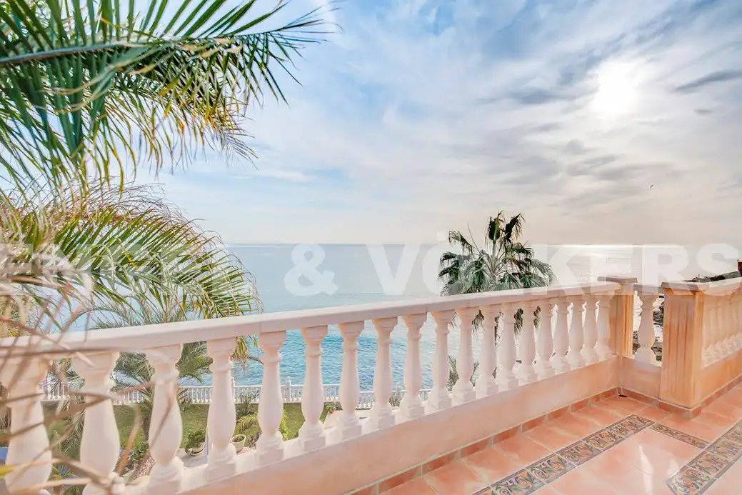 Exterior view of Houses for sale in El Campello  with Air Conditioner, Private garden and Terrace