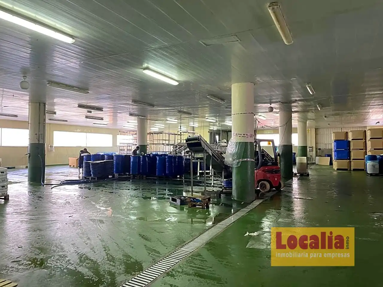 Nave industrial en venta en Laredo