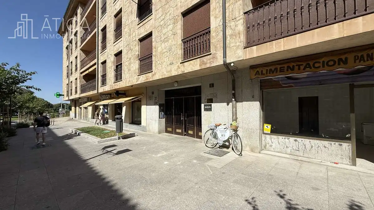 Außenansicht von Geschaftsraum zur Miete in Salamanca