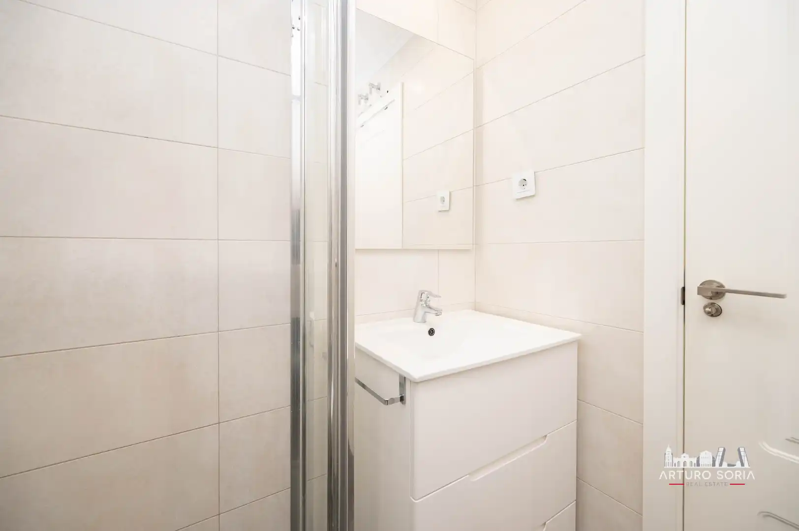 Baño de Piso de alquiler en Madrid con Aire acondicionado, Trastero y Lavadora