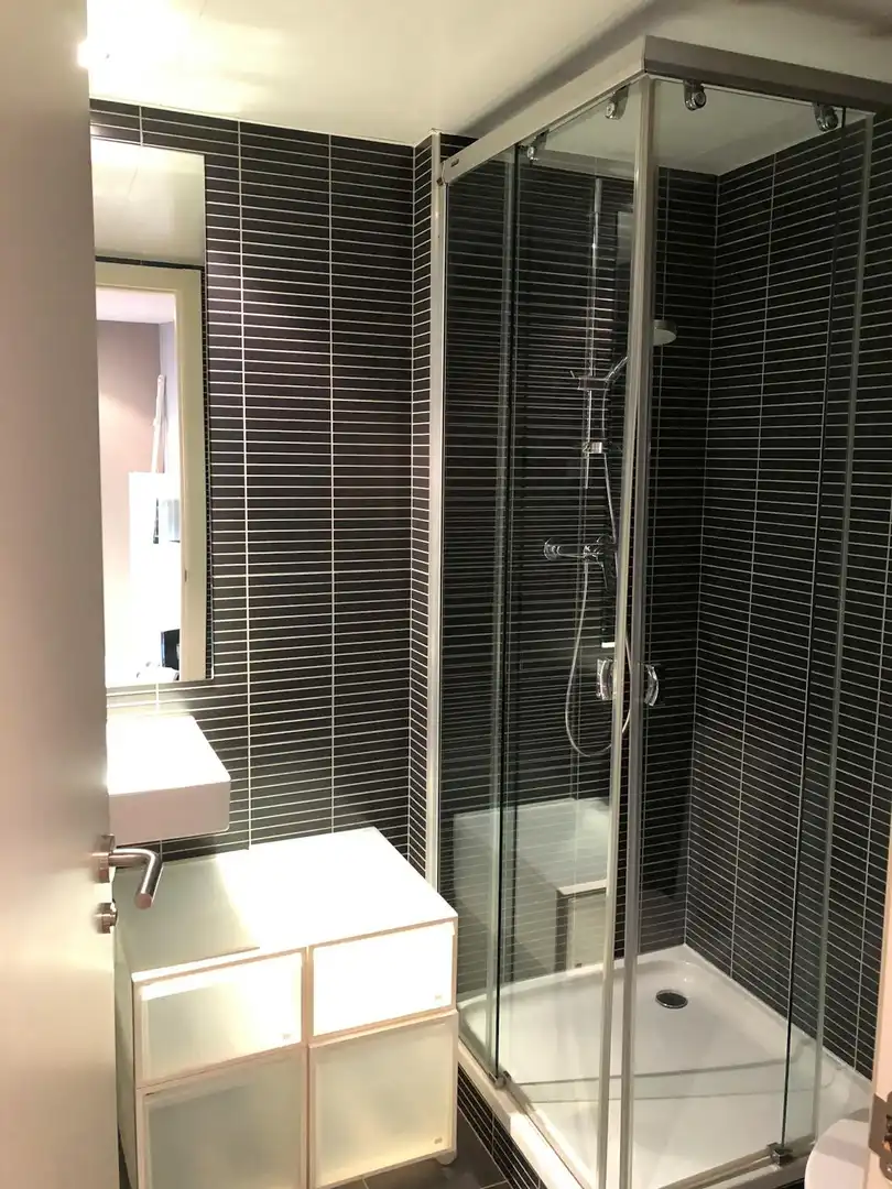 Baño de Piso de alquiler en Barcelona con Aire acondicionado, Calefacción y Amueblado