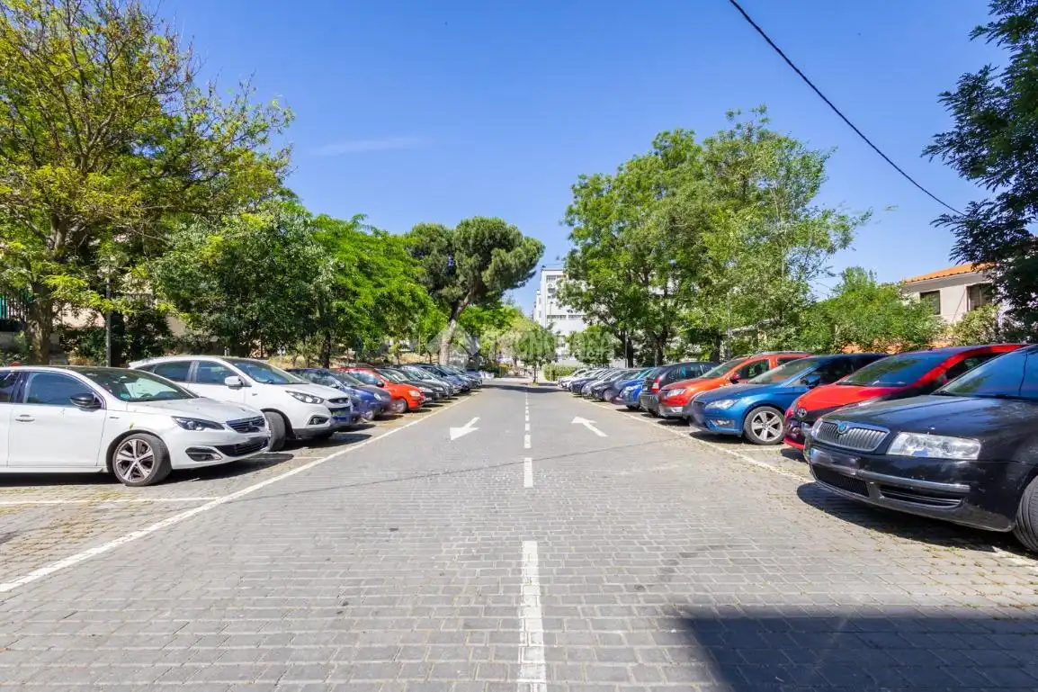 Parking de Piso en venta en Madrid