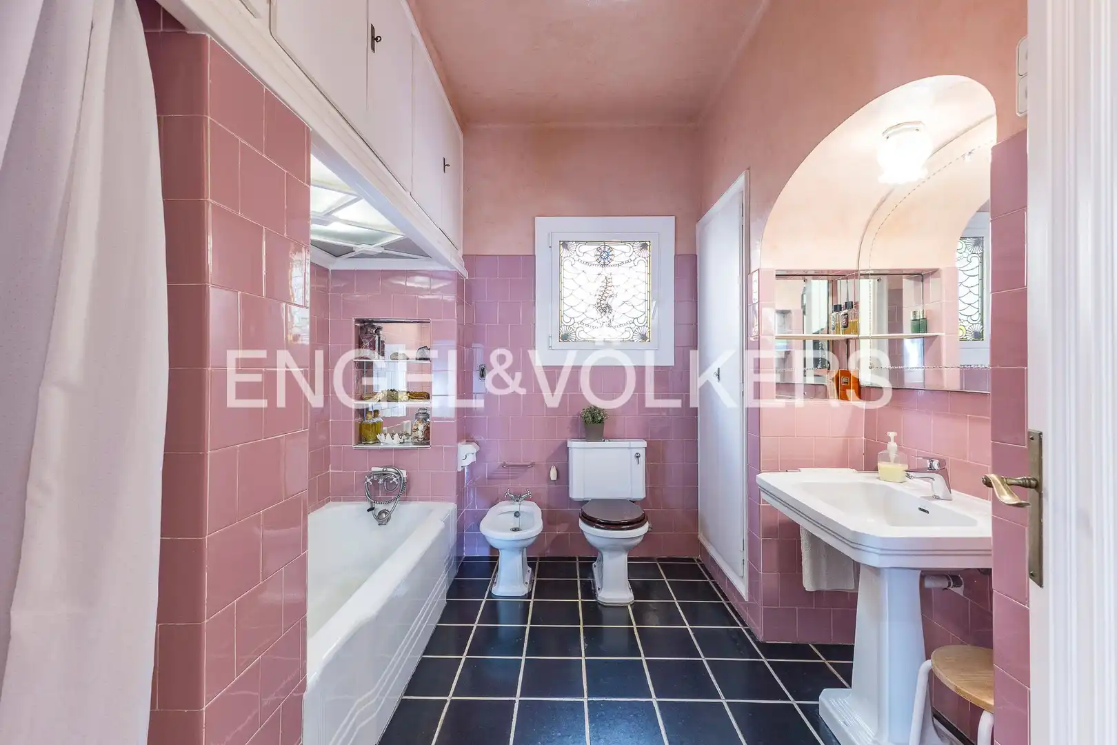 Baño de Casa o chalet en venta en Barcelona con Calefacción, Jardín privado y Terraza