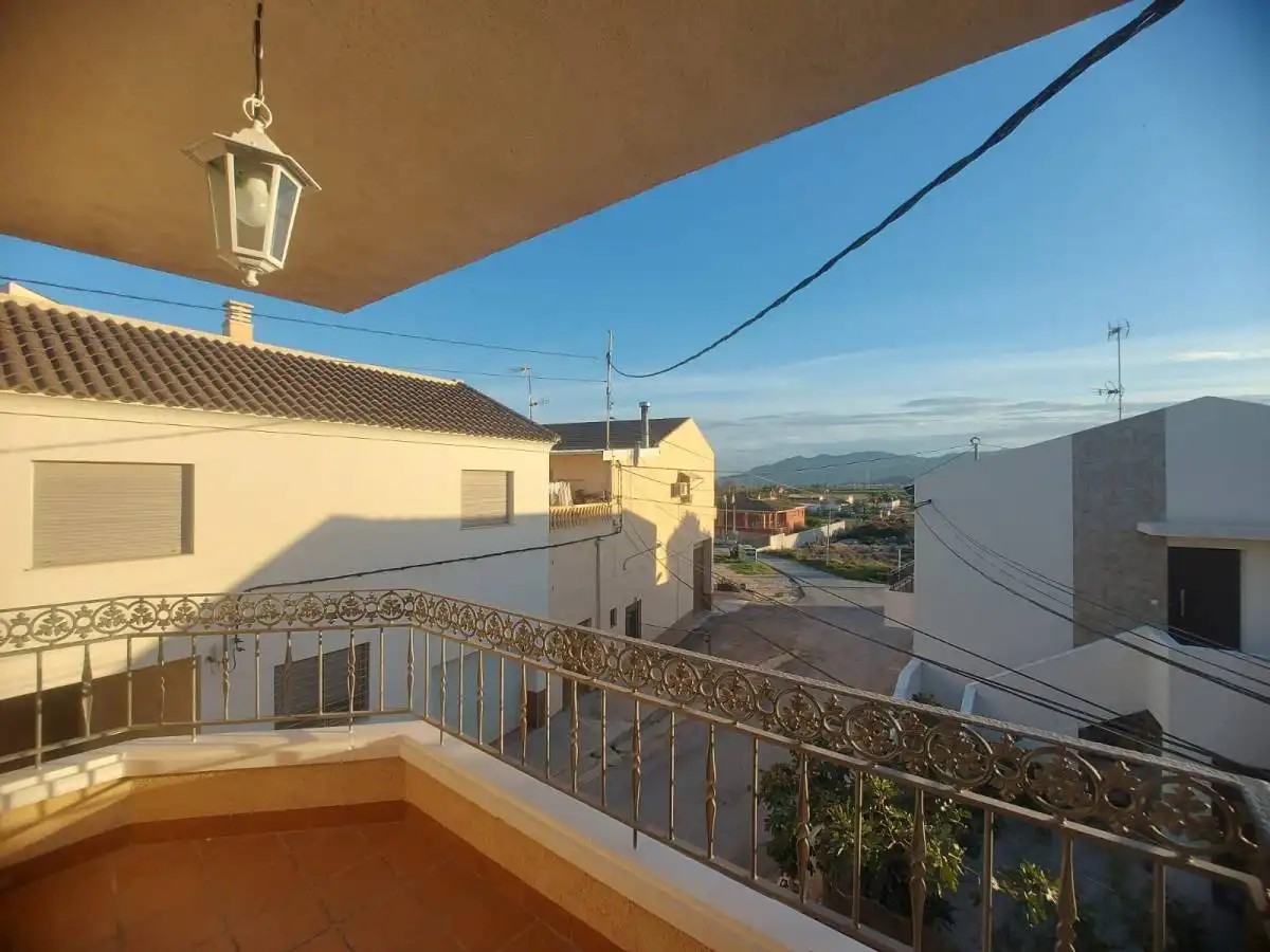 Vista exterior de Casa adosada en venda en Orihuela