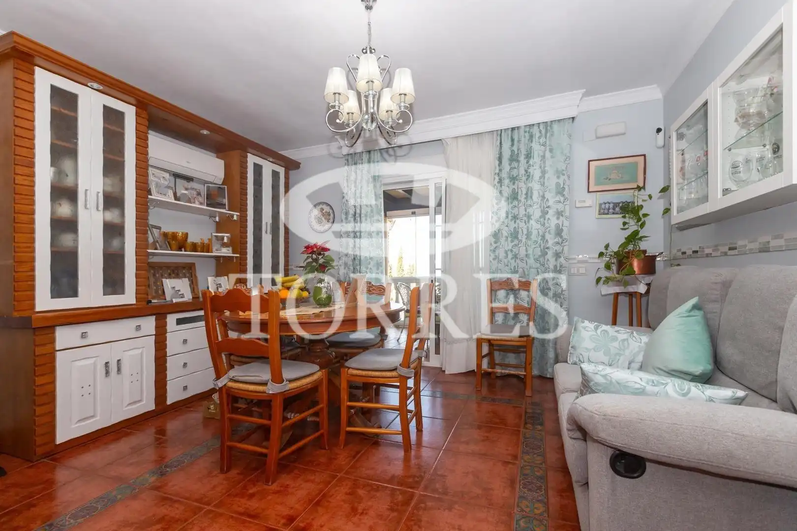 Dormitori de Casa o xalet en venda en Alhaurín de la Torre amb Aire condicionat, Calefacció i Jardí privat