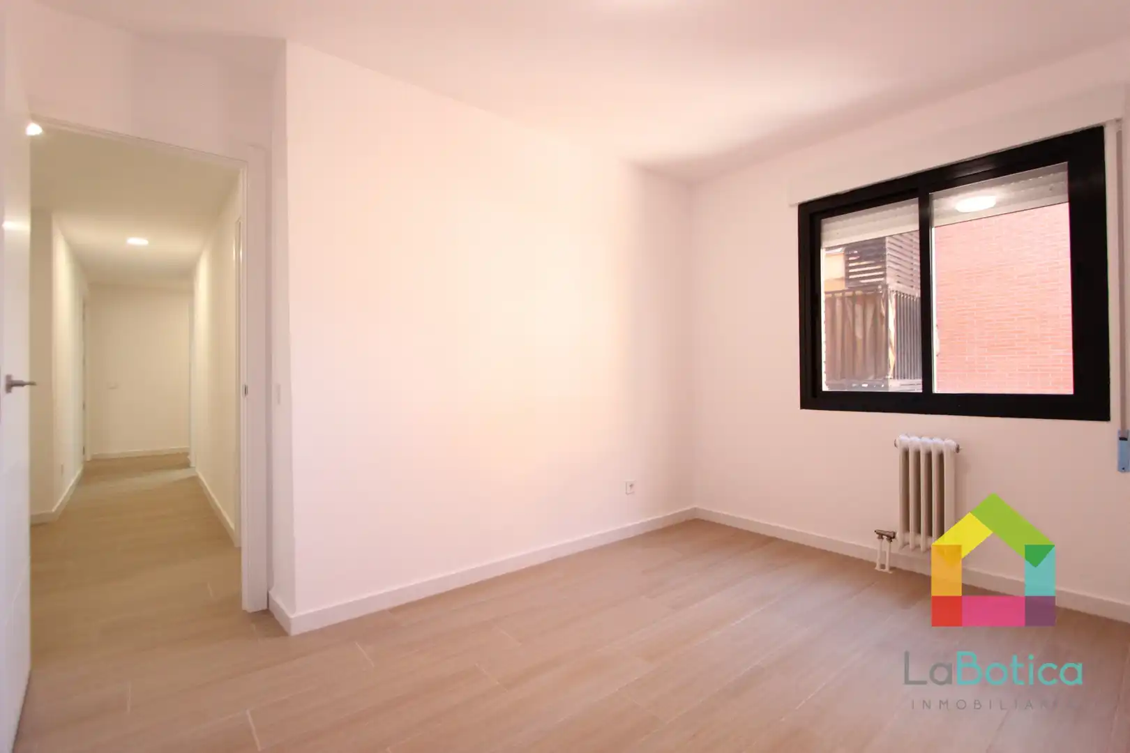 Bedroom of Flat for sale in Toledo  with Air Conditioner and Heating