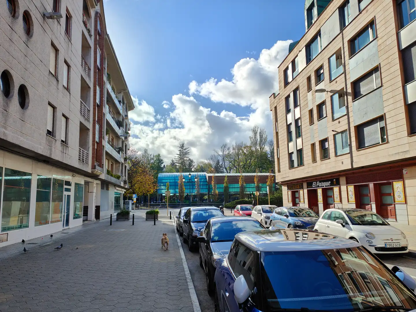 Vista exterior de Edifici en venda en Torrelavega 