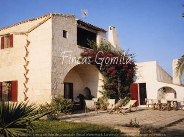 Casa rústica amb jardí en venda a SANT JUAN
