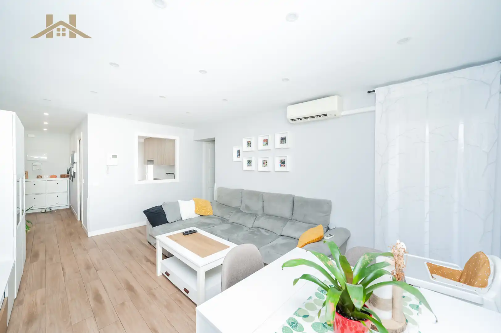 Living room of Flat for sale in Alcorcón  with Air Conditioner, Heating and Terrace