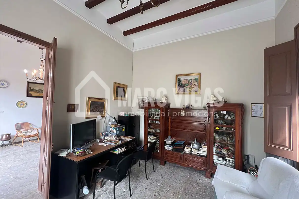 Sala de estar de Casa o chalet en venta en Torrelavit con Jardín privado, Terraza y Amueblado