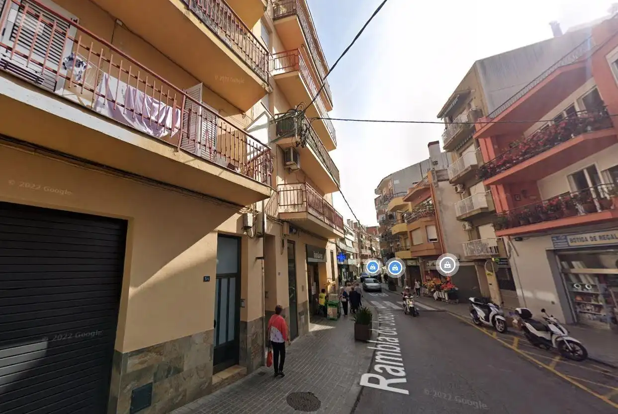 Piso con terraza en venta en JOAQUIM RUYRA 54