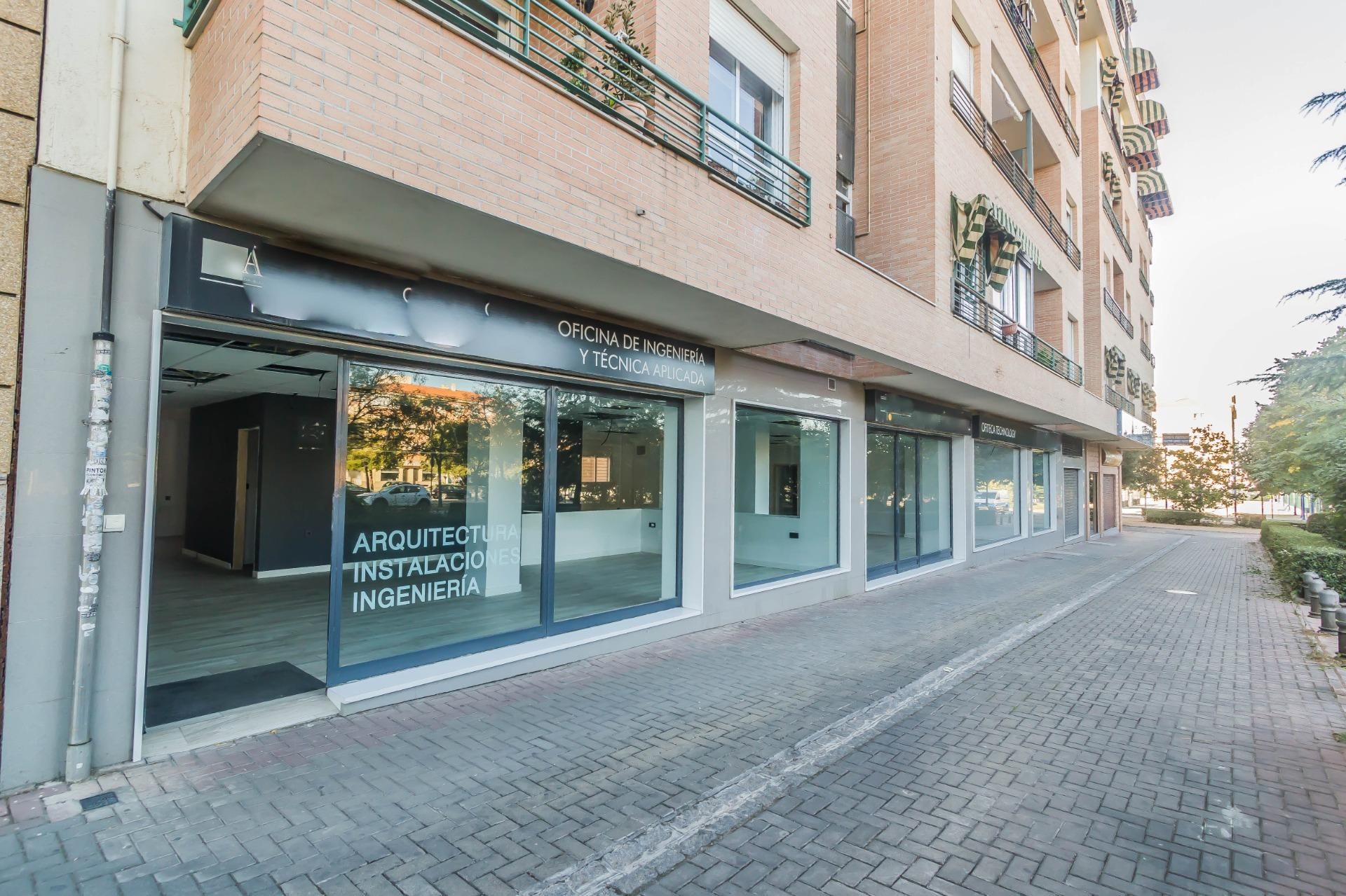 Exterior view of Premises to rent in  Granada Capital
