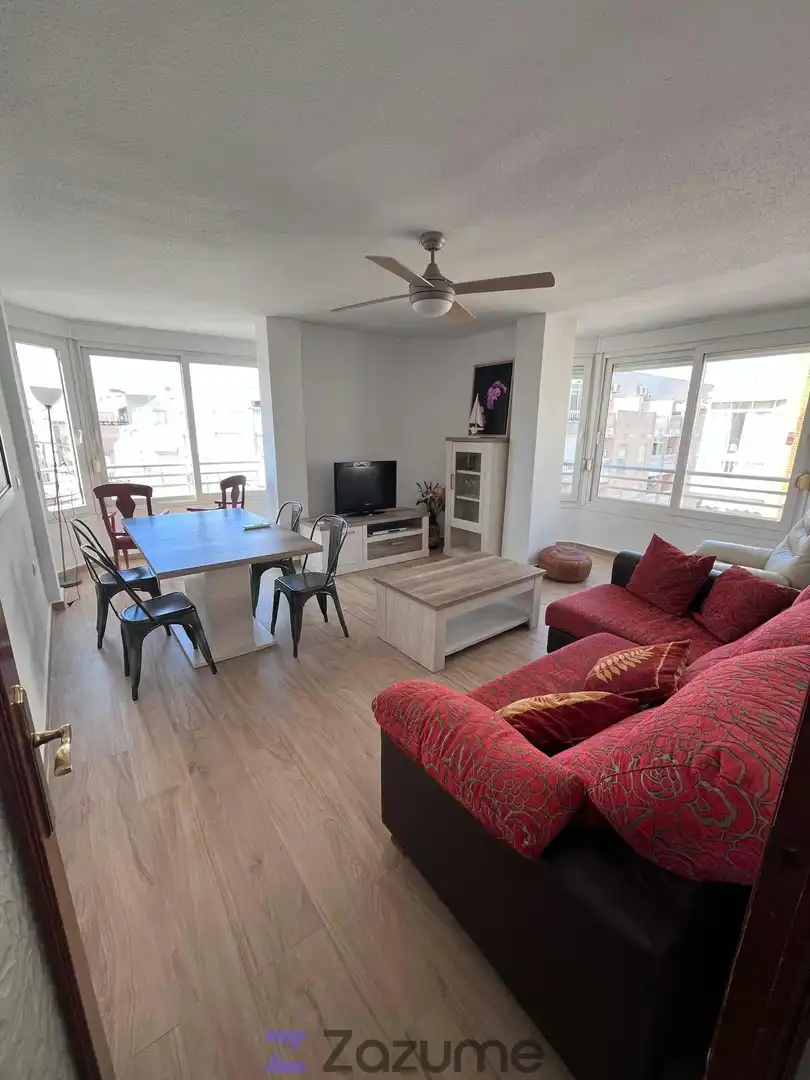 Living room of Flat for rent in Torrevieja  with Air Conditioner, Furnished and Oven