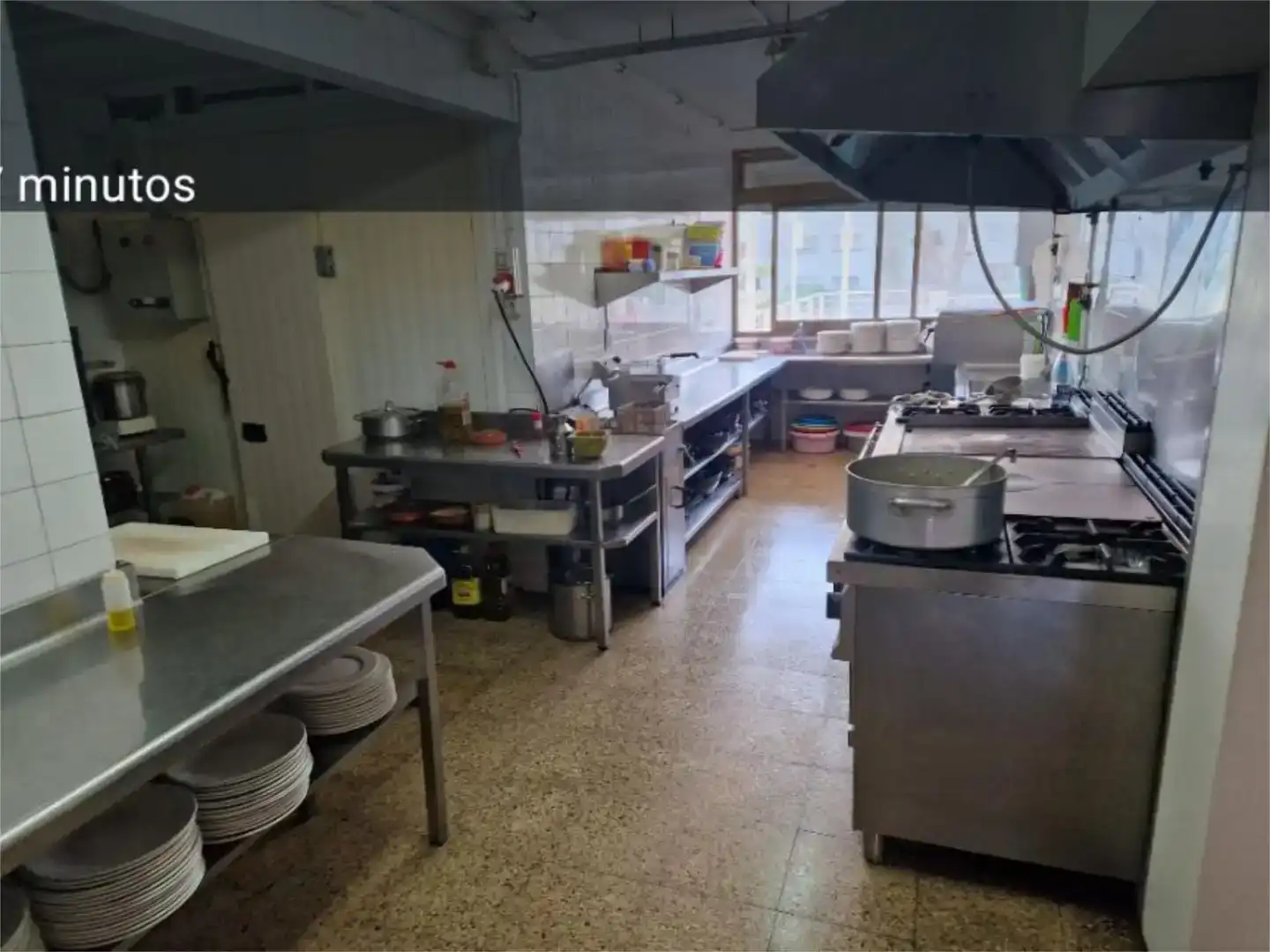 Cuina de Local de lloguer en Altafulla amb Aire condicionat i Moblat