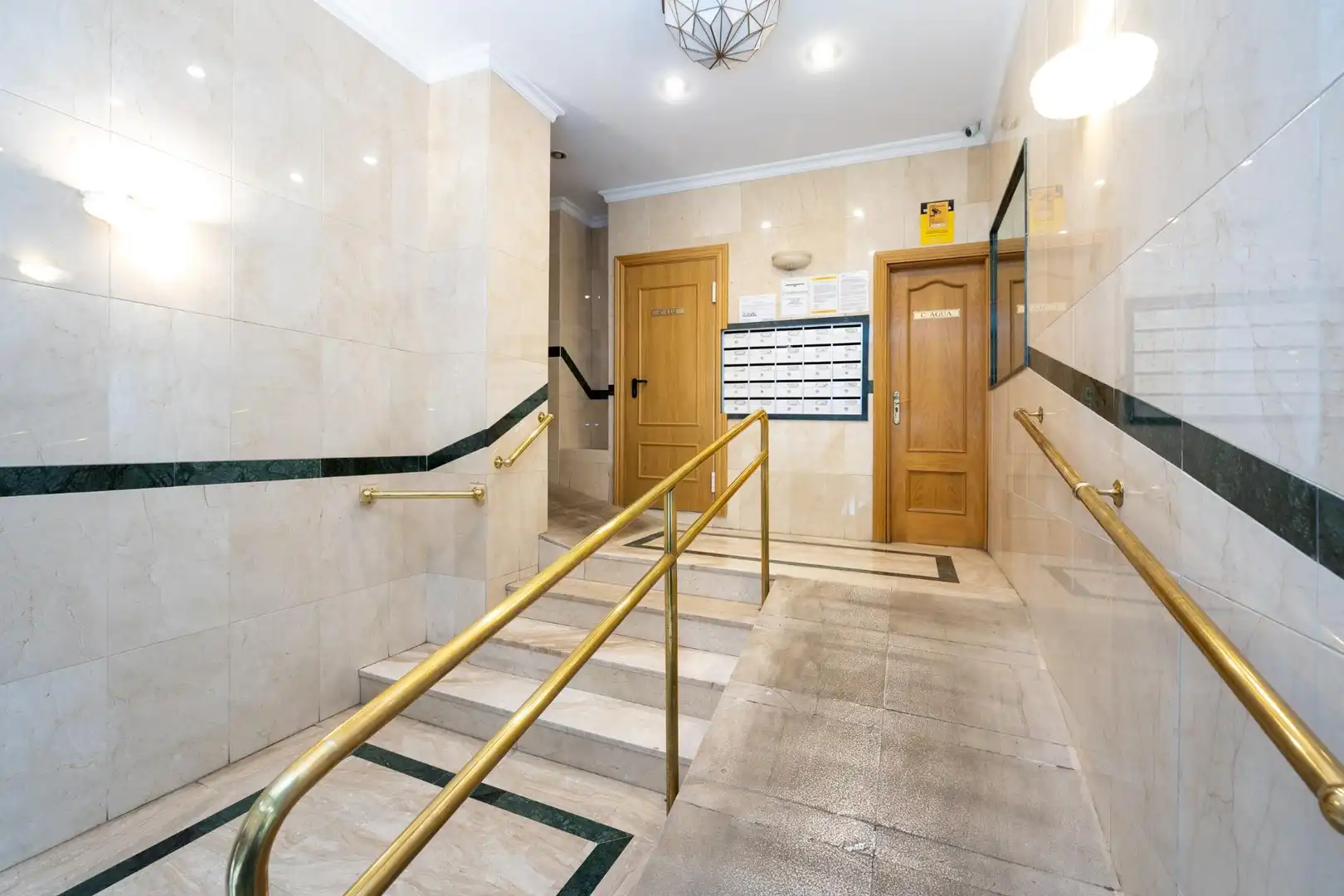 Flat with lift for sale in CAMINO DE RONDA 101, imagen 9