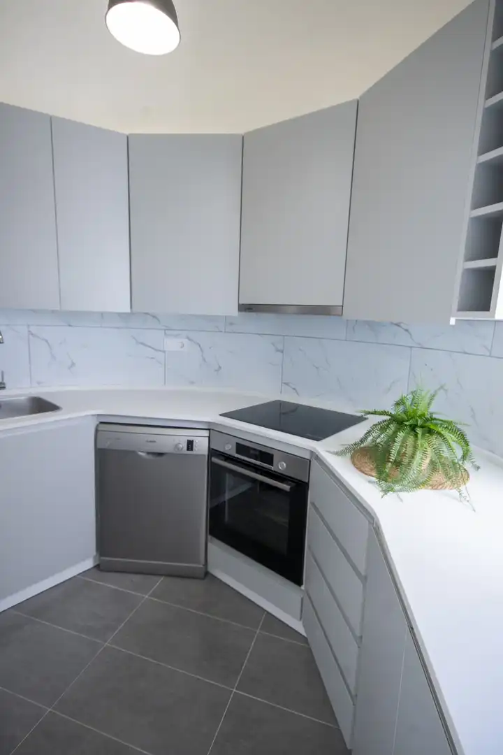 Cuina de Apartament en venda en Estepona amb Terrassa, Piscina i Piscina comunitària