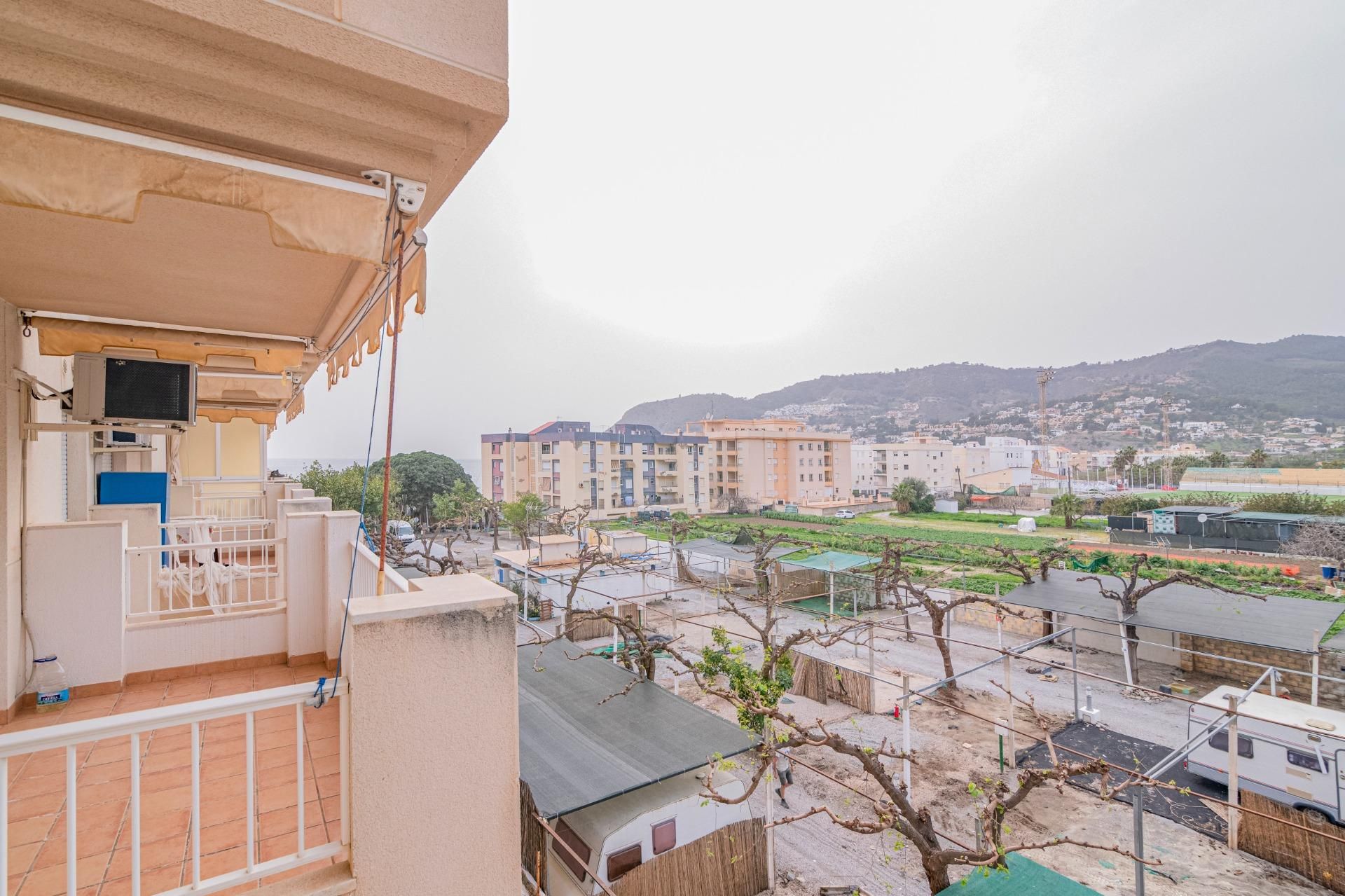 Vista exterior de Piso en venta en Almuñécar con Aire acondicionado y Balcón