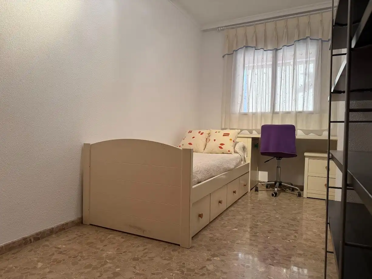 Bedroom of Flat for rent in Mislata  with Furnished and Balcony