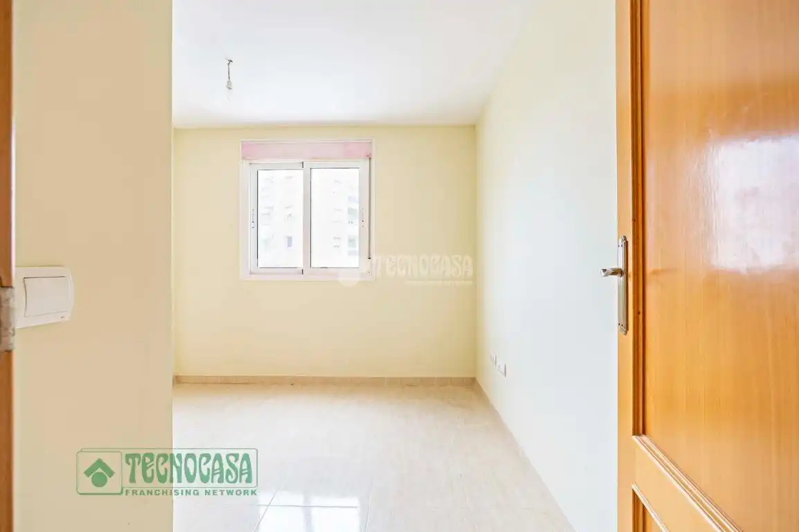 Habitación de Piso en venta en Roquetas de Mar con Calefacción y Terraza