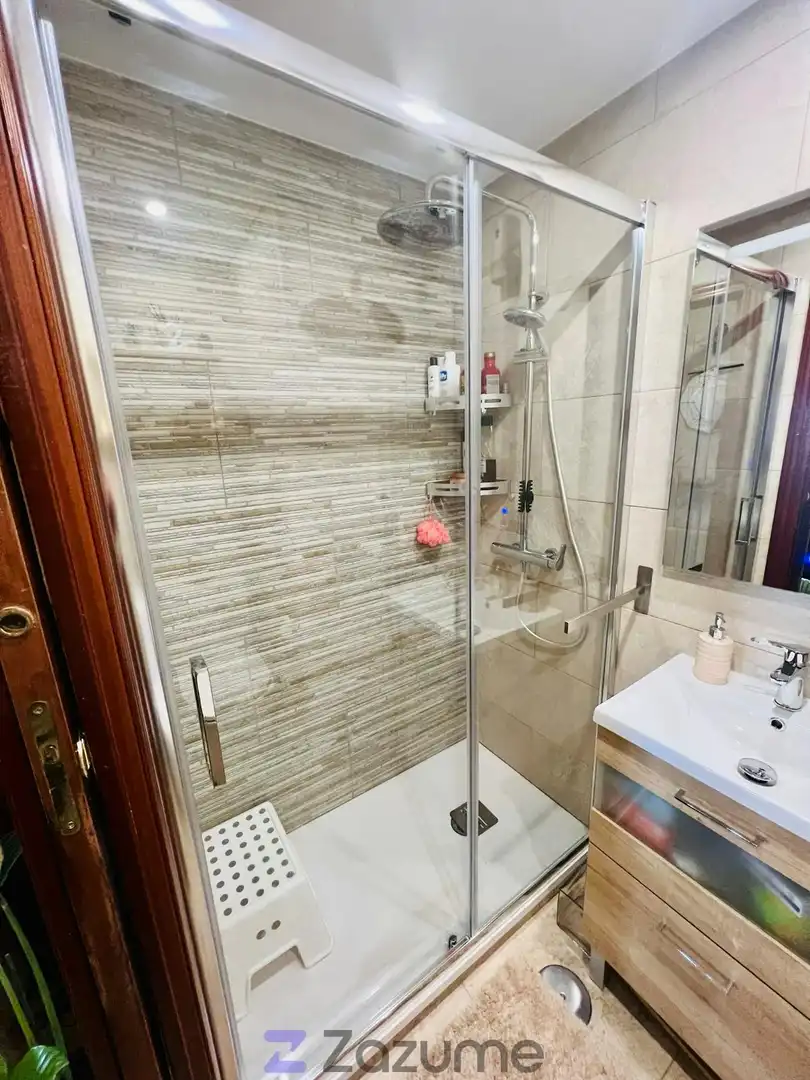 Room in C. Empleo Juvenil, Orcasitas
