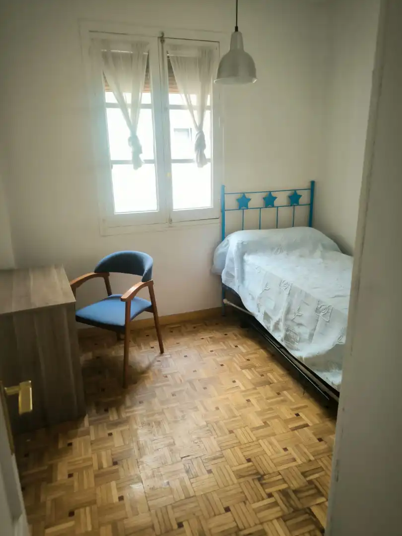 Dormitori de Pis de lloguer en Madrid amb Aire condicionat, Calefacció i Parquet