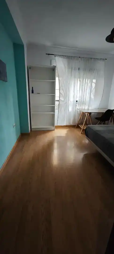 Habitación de Piso para compartir en Córdoba con Aire acondicionado, Parquet y Amueblado