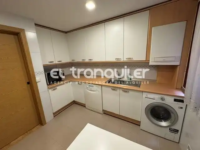 Cocina de Piso de alquiler en Parla con Aire acondicionado, Piscina y Amueblado