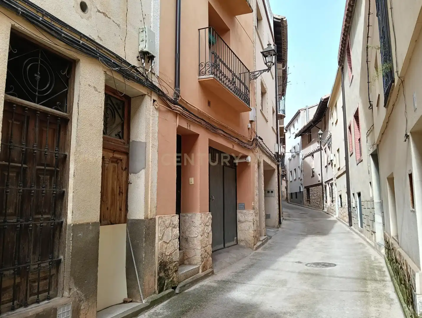 Exterior view of Houses for sale in Ademuz  with Storage room and Balcony