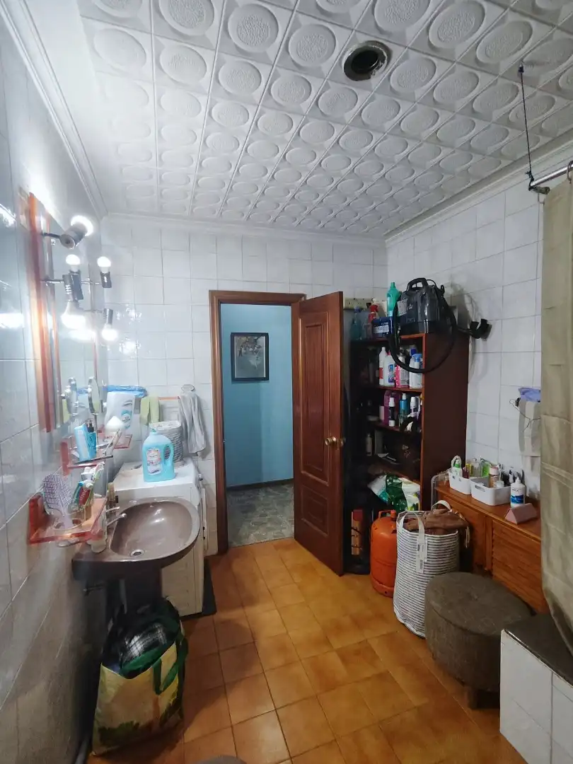 Cocina de Local en venta en Madrid