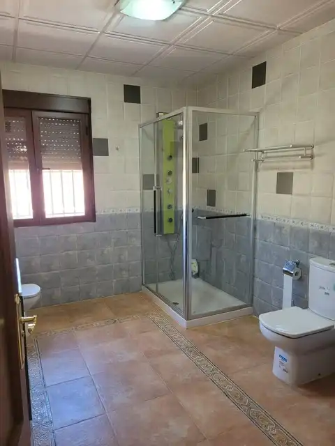 Bany de Casa o xalet en venda en El Bonillo amb Aire condicionat, Calefacció i Moblat