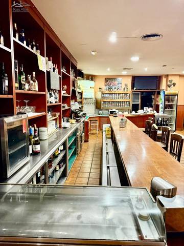 Local comercial en Alquiler en Plaza PONTEVEDRA en Ensanche